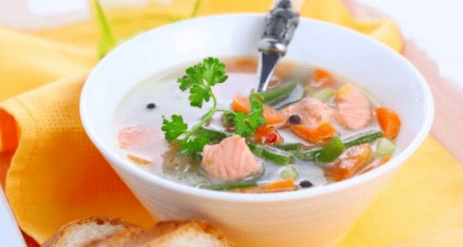 حساء السمك لحمية البروتين