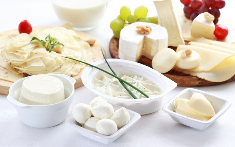 اليوم الخامس من النظام الغذائي المكون من ستة فصوص يستخدم حصريًا الجبن والزبادي والحليب. 